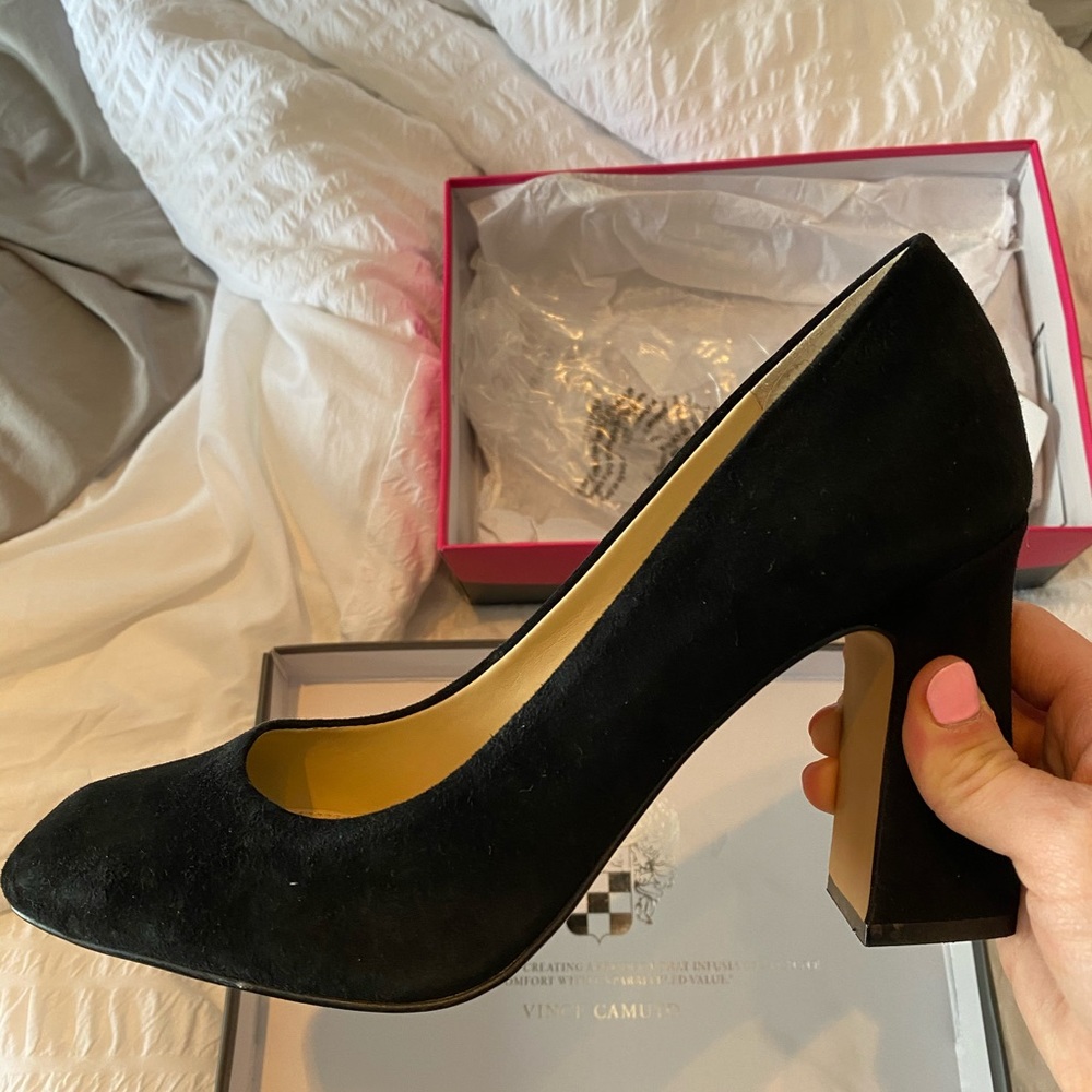 Vinca camuto villona pump